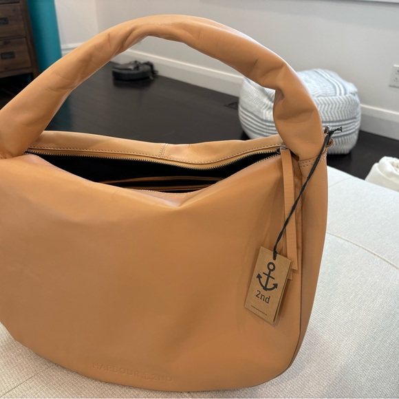 NWT handbag - Picture 12 of 12